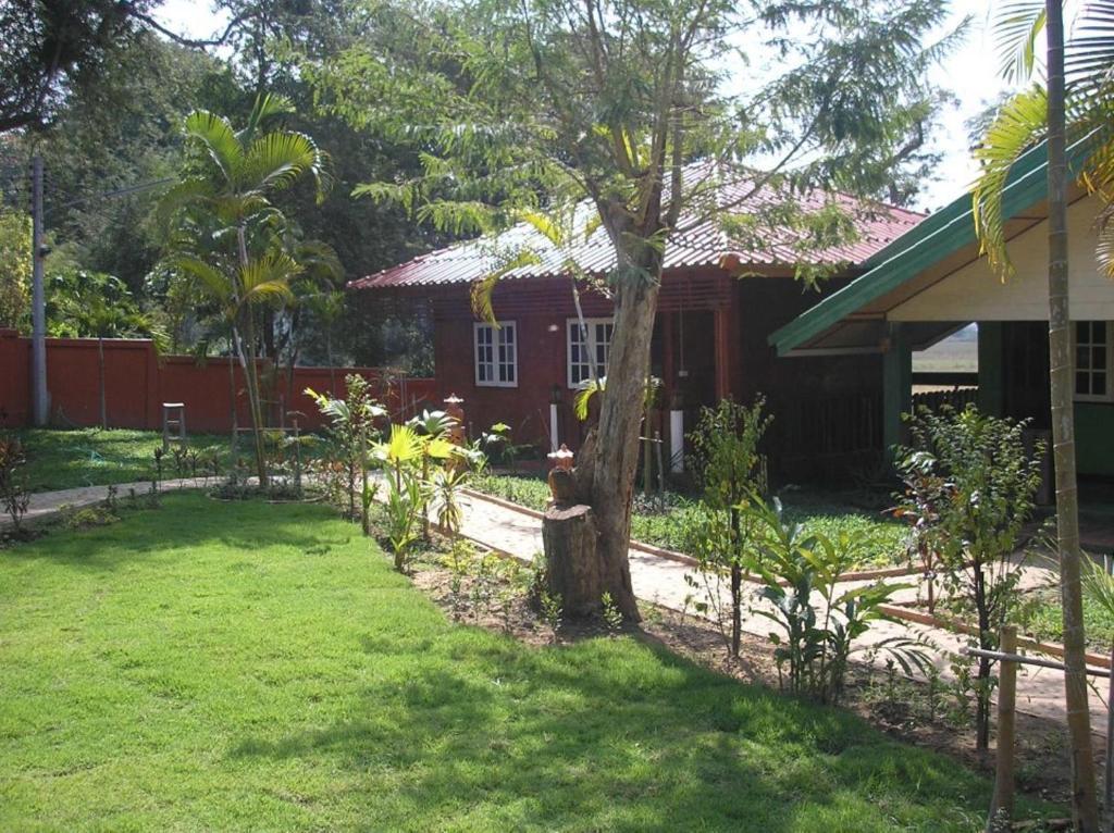 Tamarind Grand Resort Mae Sariang Exteriér fotografie